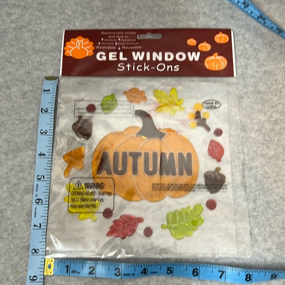 Fall Window Gel Clings (3 packs) Leaves & Acorns, Welcome Fall, Autumn Pumpkin - Picture 5 of 9